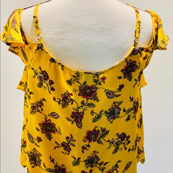 Floral Top - Picture 2 of 2